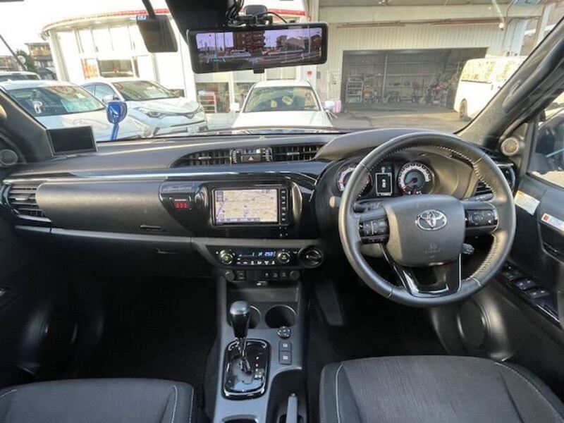 HILUX