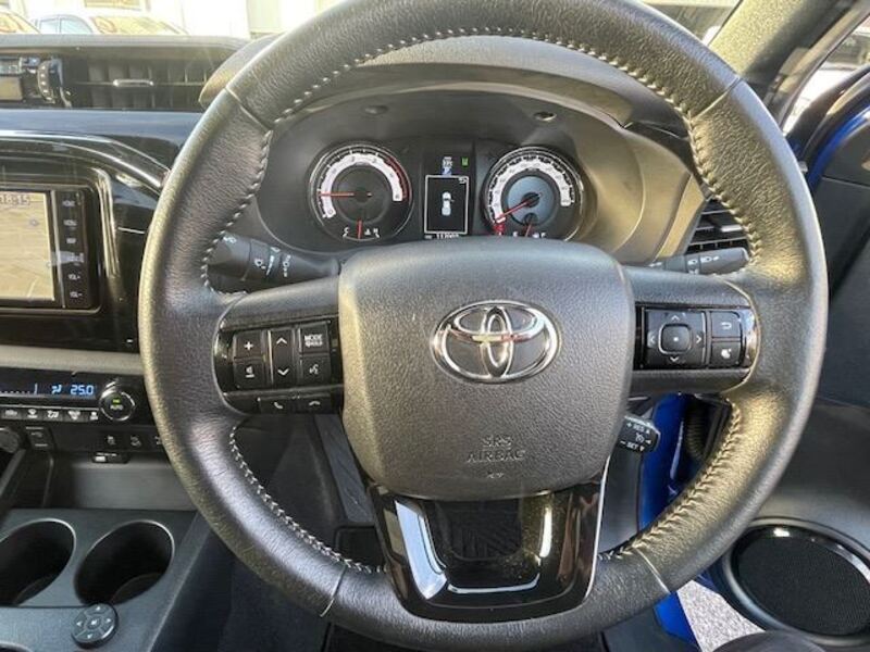 HILUX
