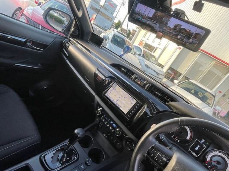 HILUX