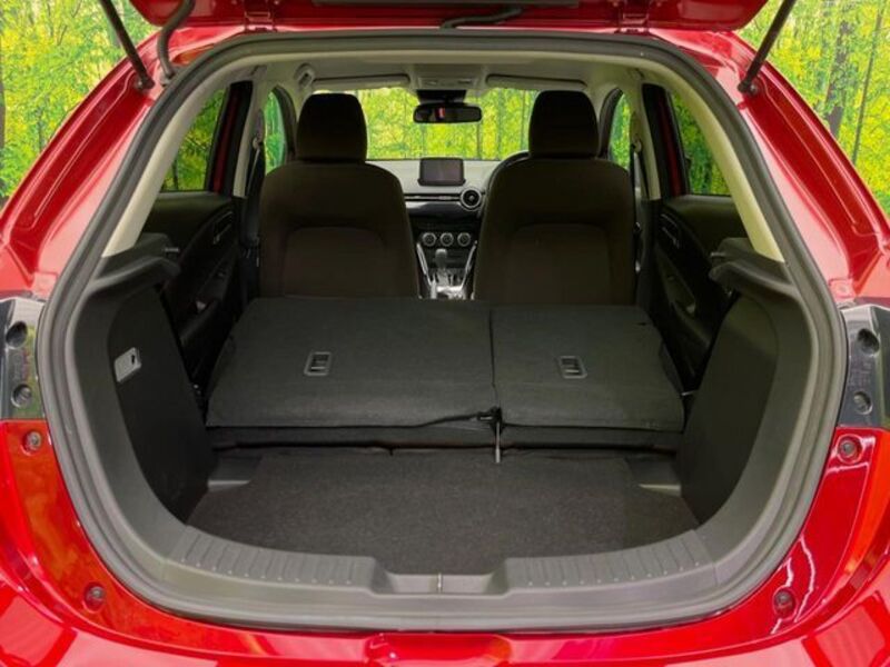 MAZDA2