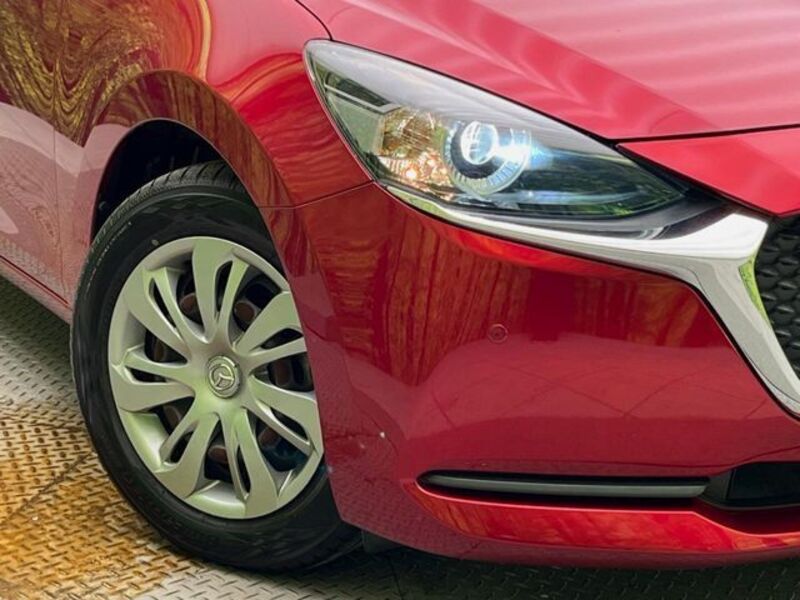 MAZDA2