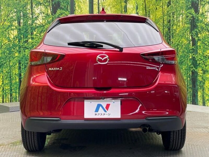 MAZDA2