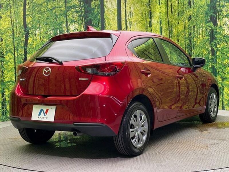 MAZDA2