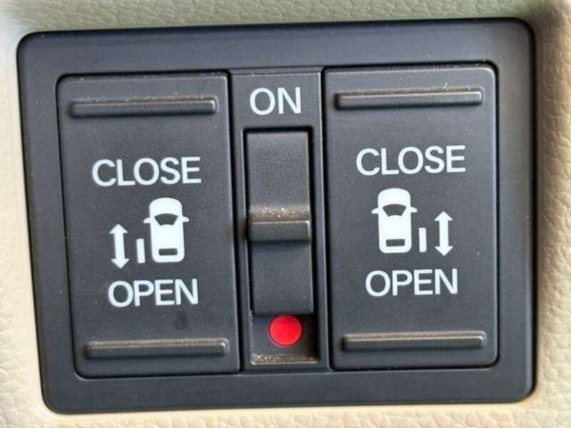N BOX