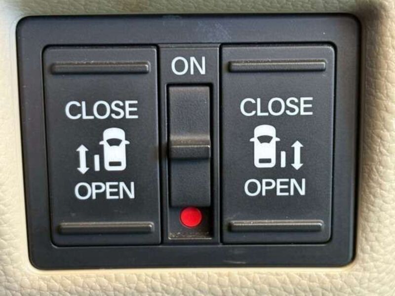 N BOX