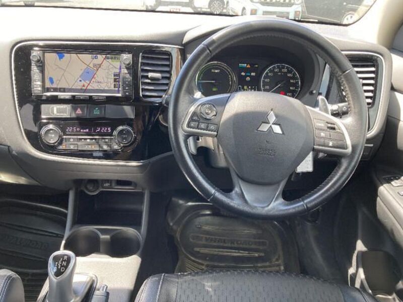 OUTLANDER PHEV