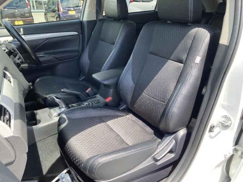 OUTLANDER PHEV