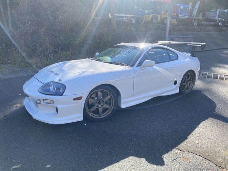 TOYOTA SUPRA