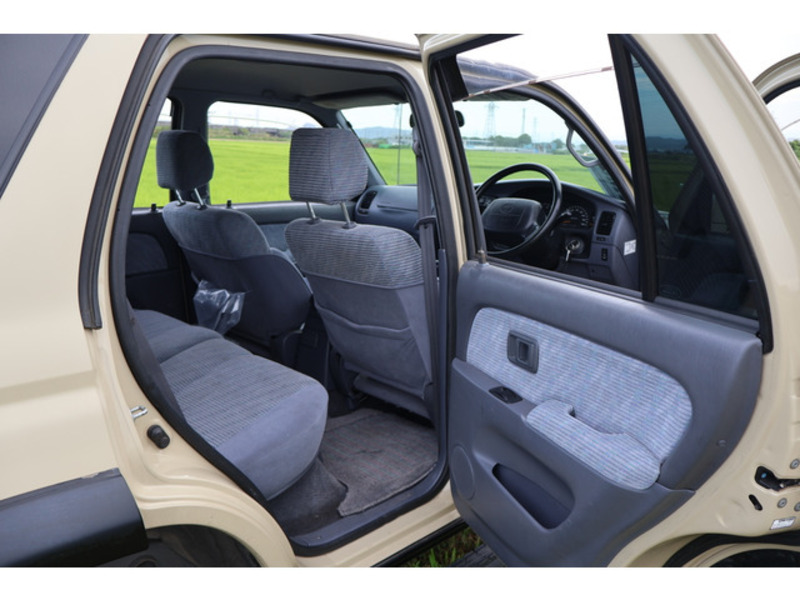 HILUX SURF
