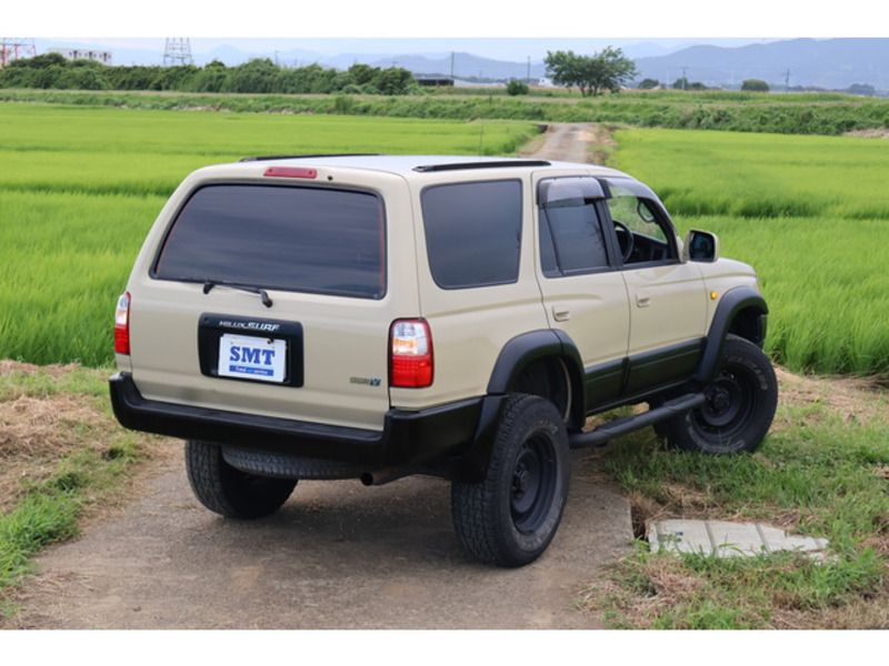 HILUX SURF