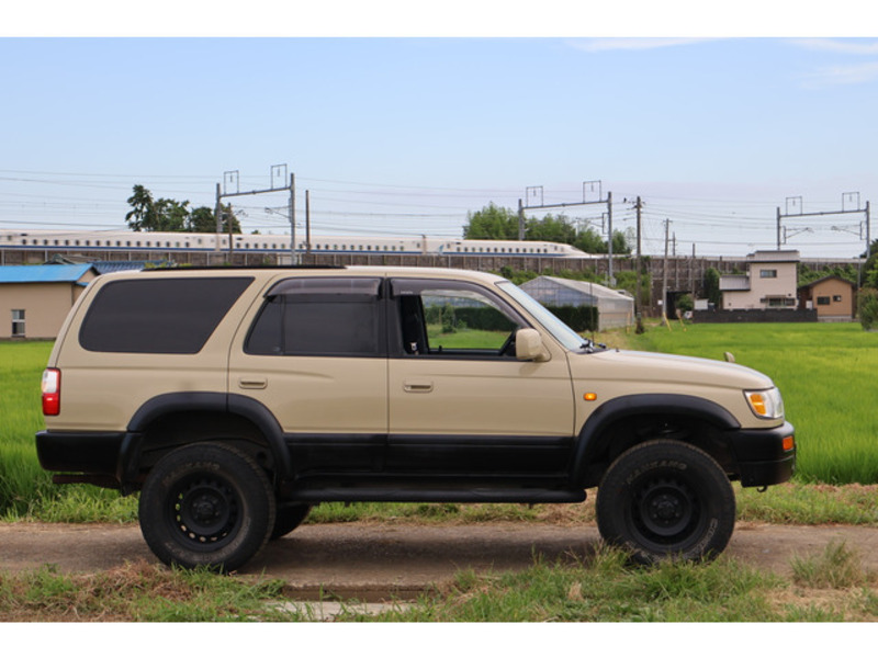 HILUX SURF