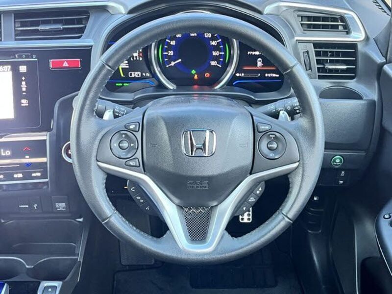 FIT HYBRID
