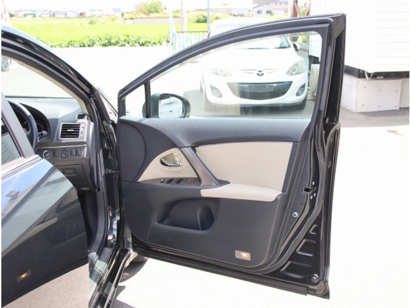 AVENSIS WAGON