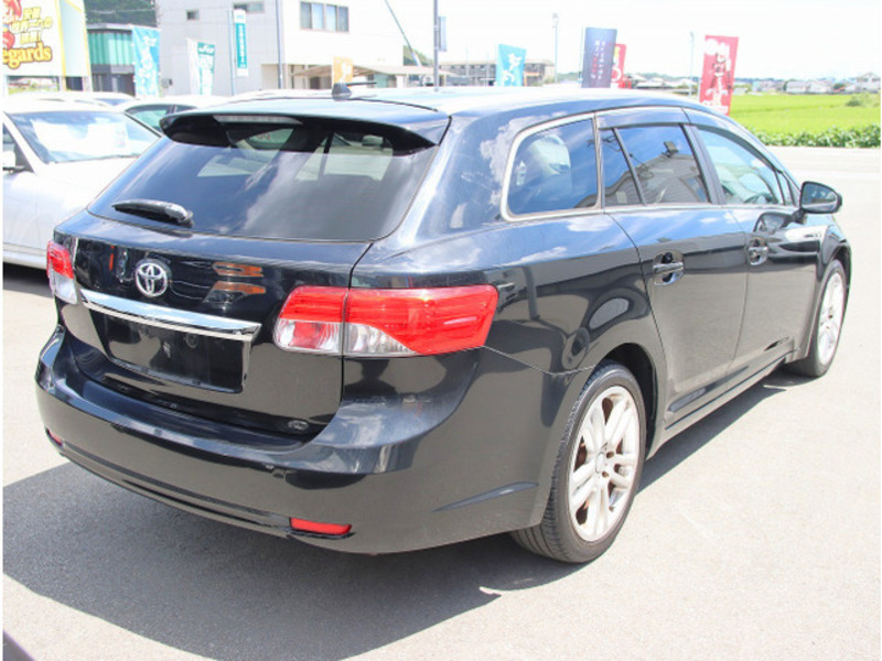 AVENSIS WAGON