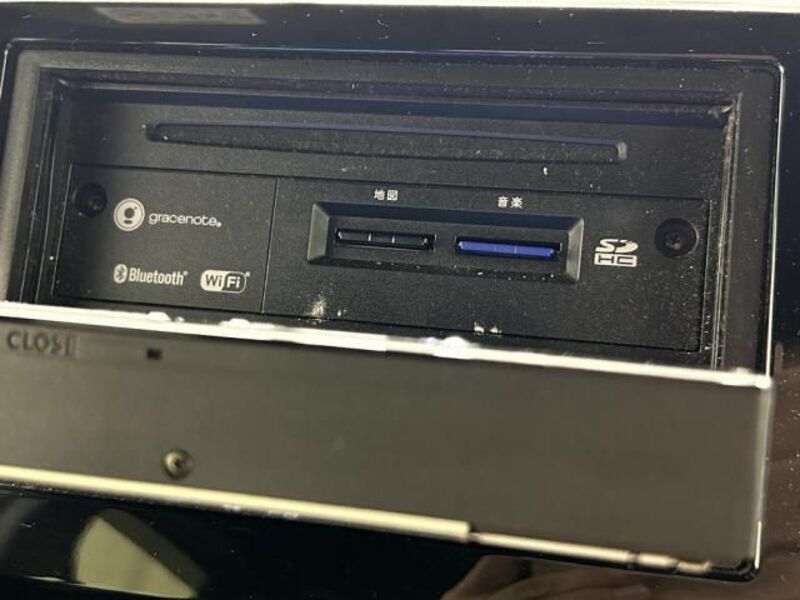 N BOX