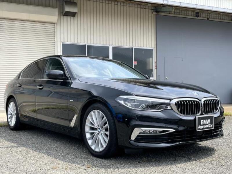 BMW 5 SERIES