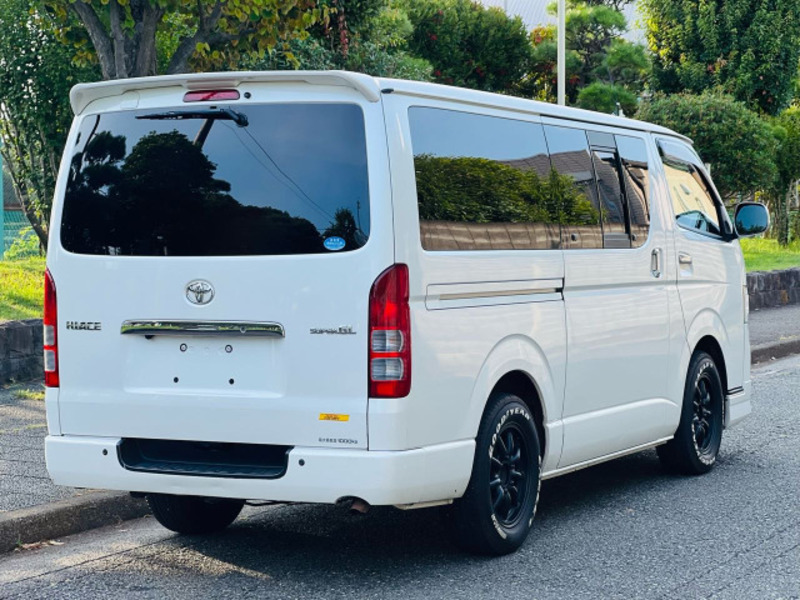 HIACE VAN