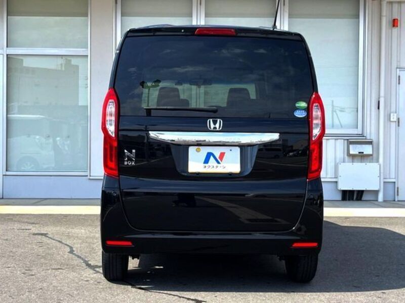 N BOX