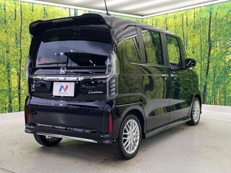 N BOX CUSTOM