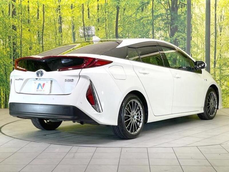 PRIUS PHV