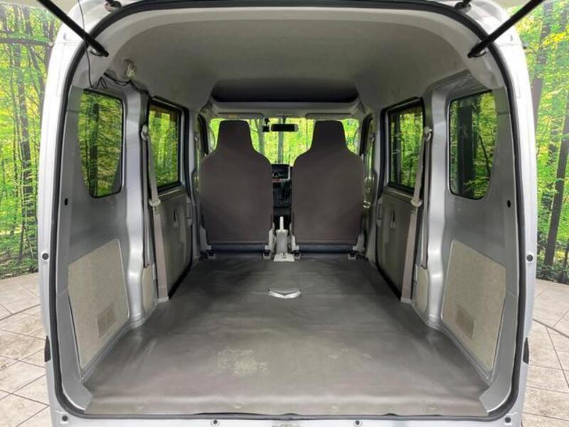MINICAB VAN