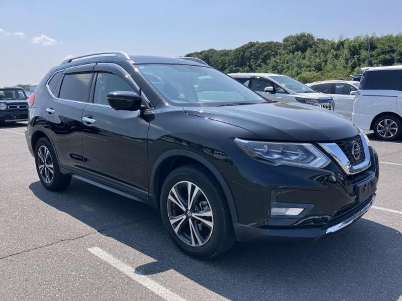 X-TRAIL-0