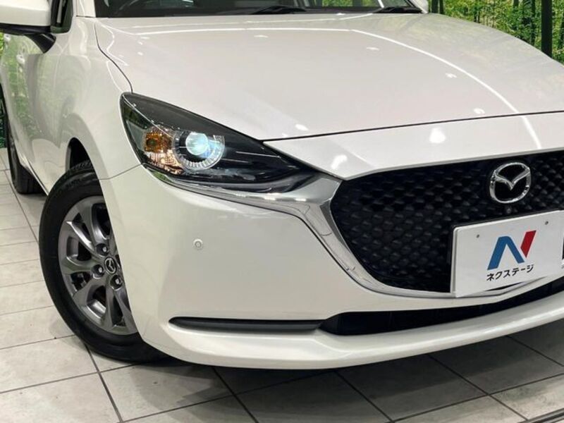 MAZDA2