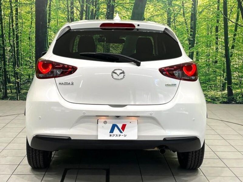 MAZDA2