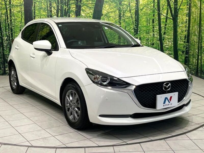 MAZDA2