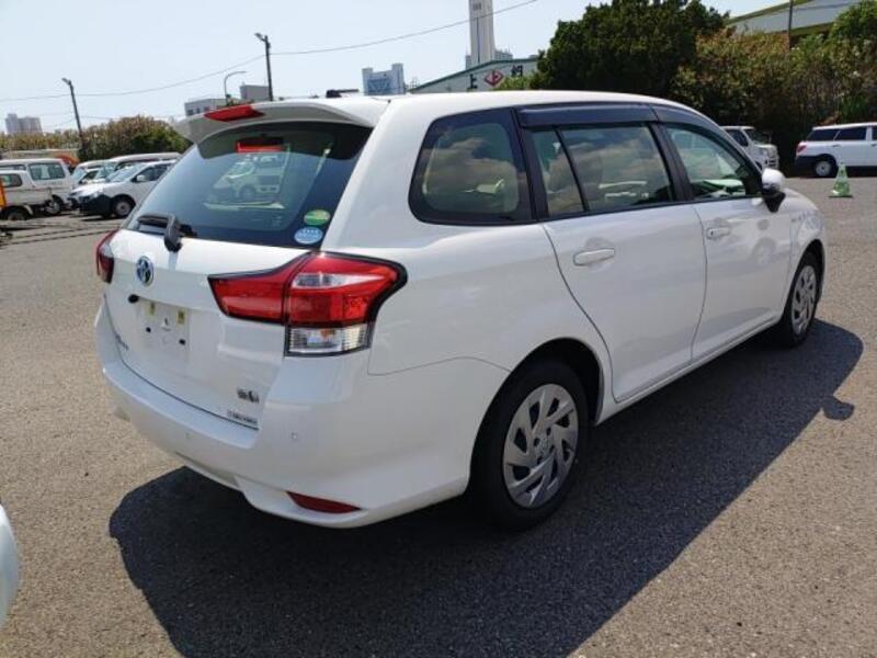 COROLLA FIELDER