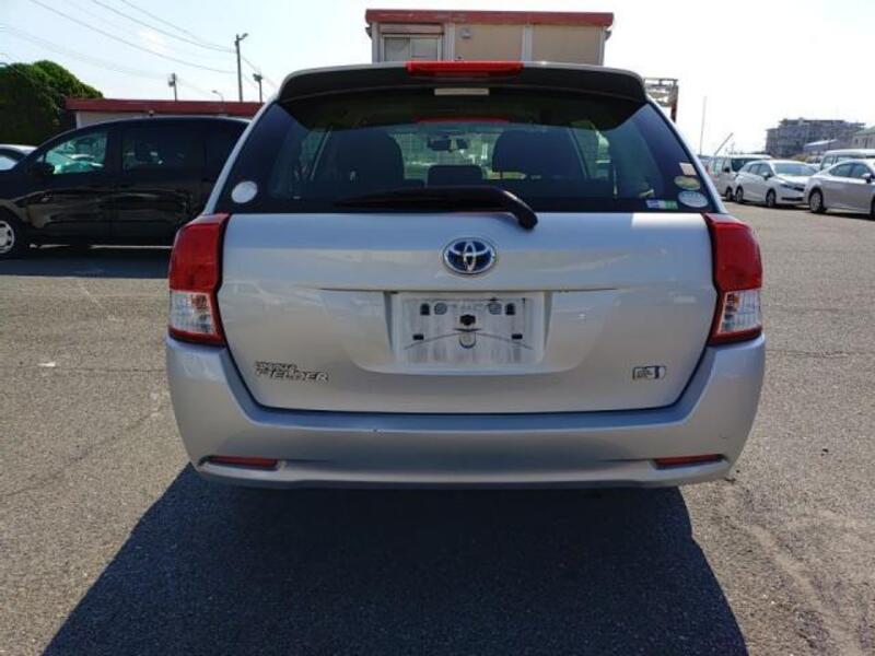 COROLLA FIELDER