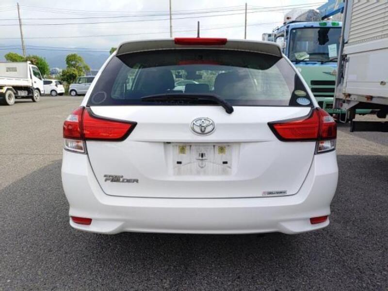 COROLLA FIELDER