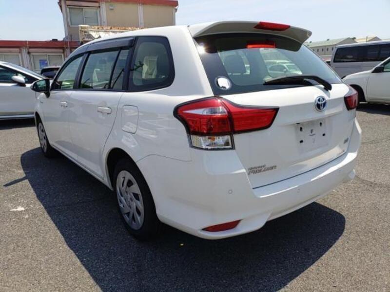 COROLLA FIELDER