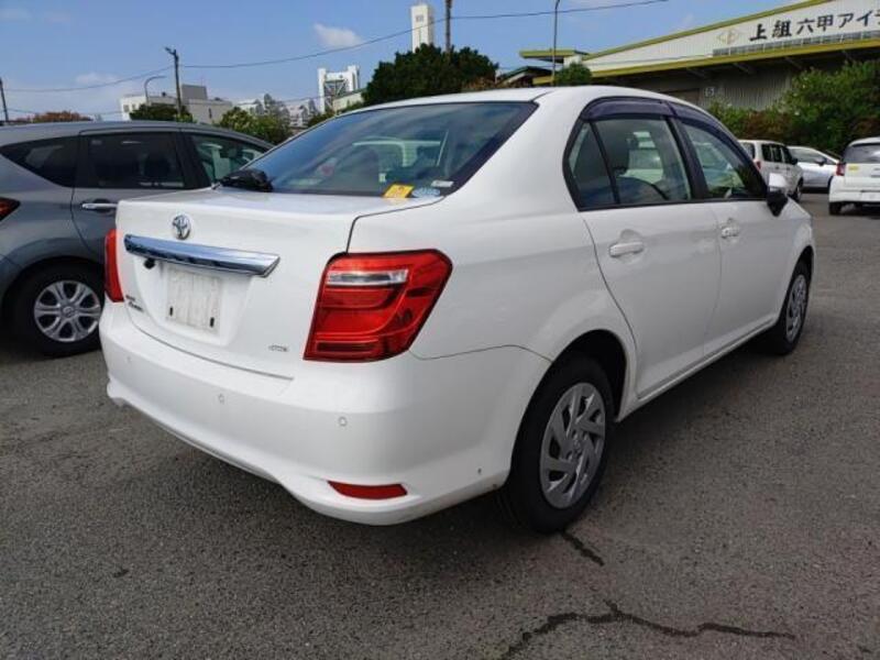 COROLLA AXIO