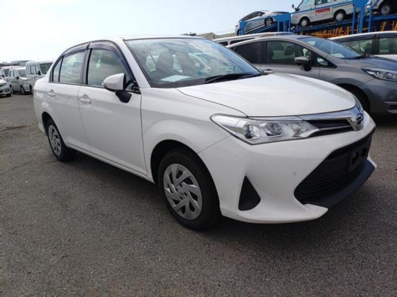 COROLLA AXIO
