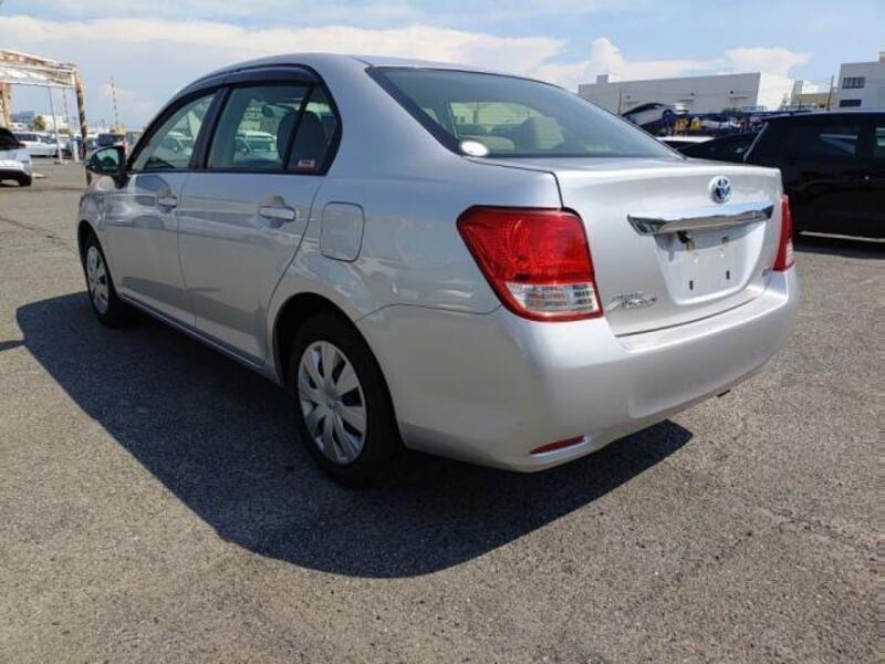 COROLLA AXIO