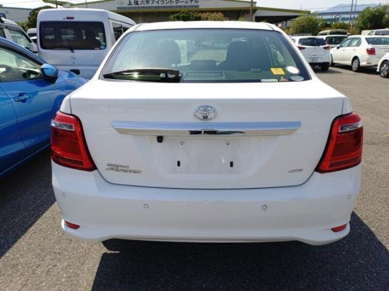 COROLLA AXIO