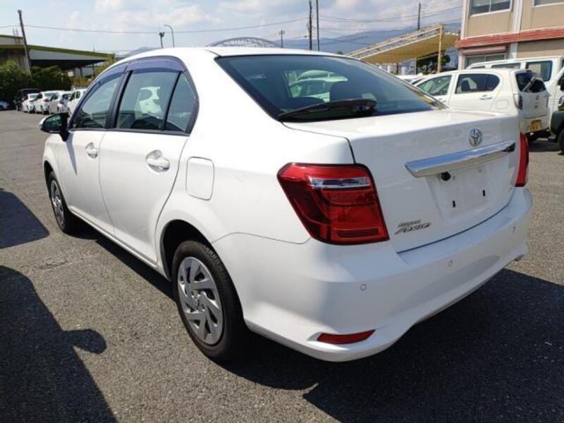 COROLLA AXIO