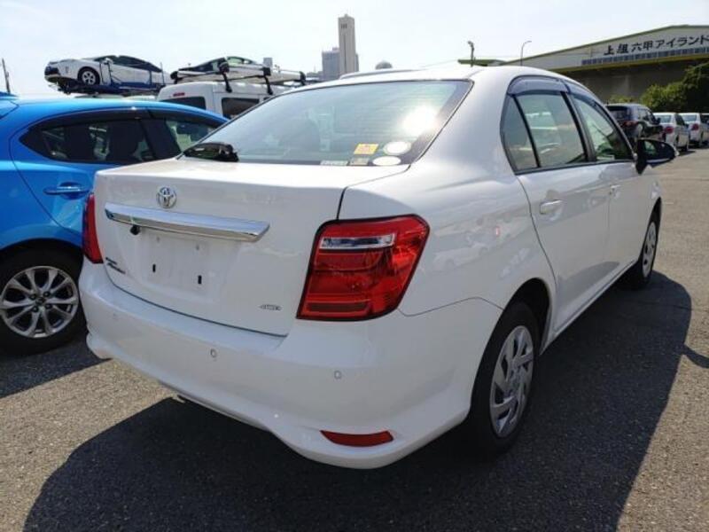 COROLLA AXIO