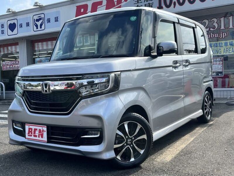 HONDA N BOX CUSTOM