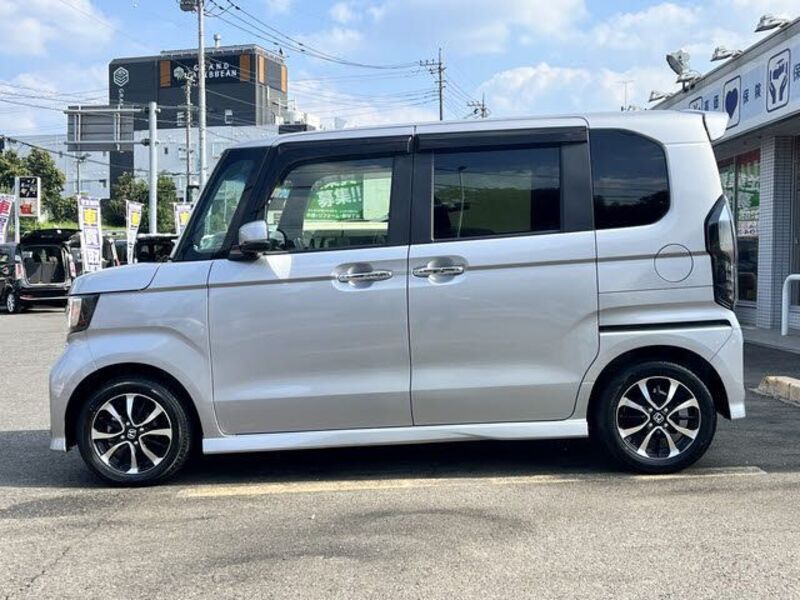 N BOX CUSTOM