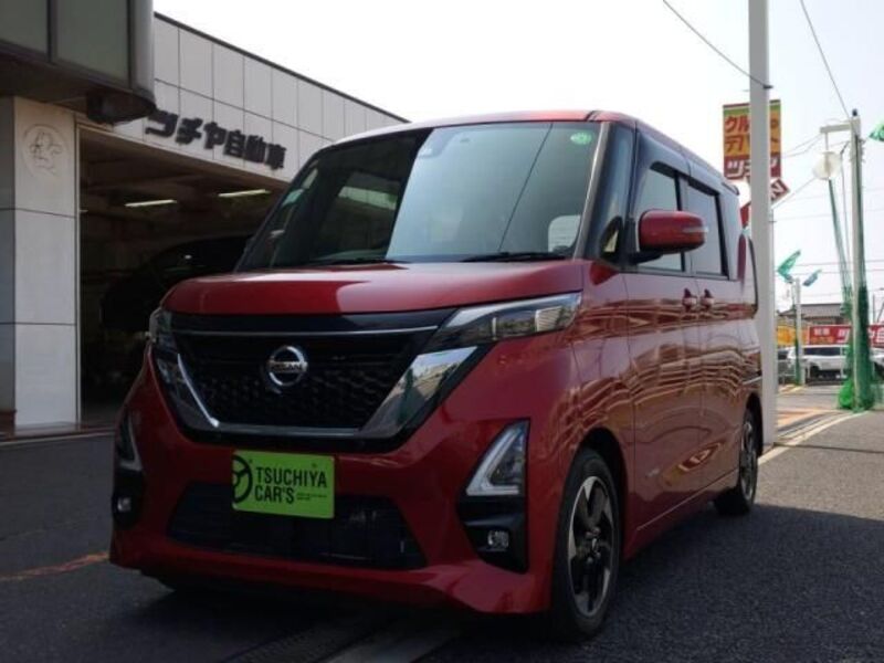 NISSAN ROOX