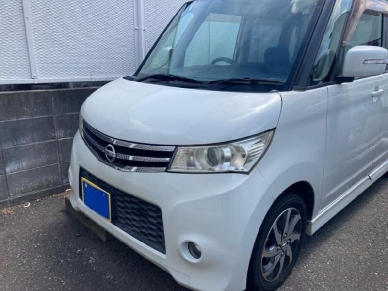 NISSAN ROOX