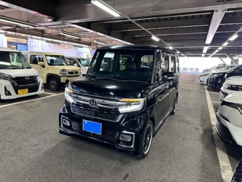 HONDA N BOX CUSTOM