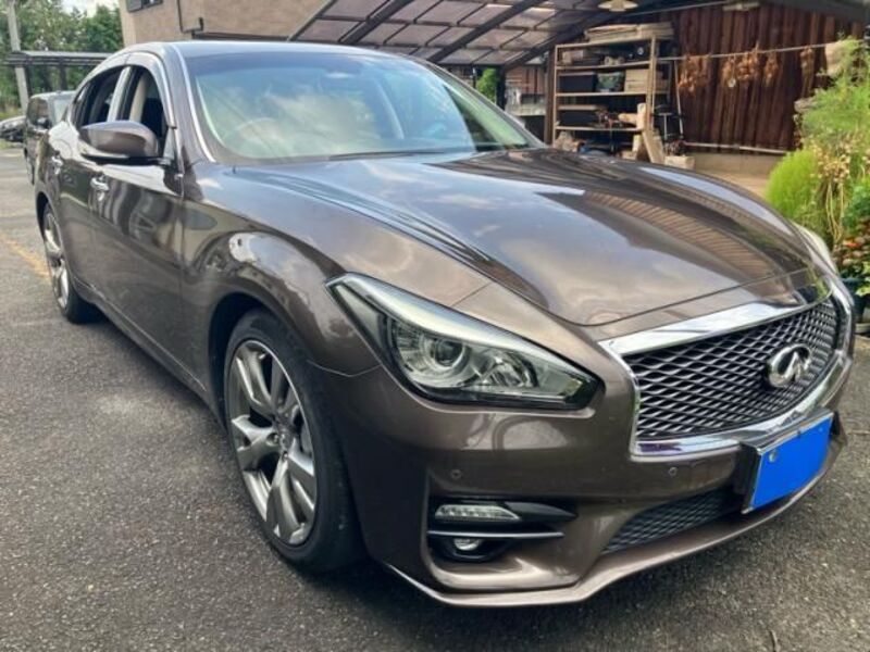 NISSAN FUGA