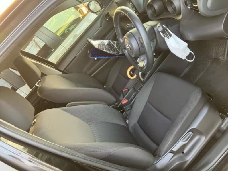 YARIS CROSS
