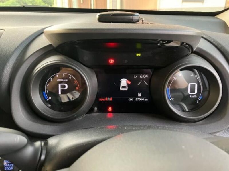 YARIS CROSS