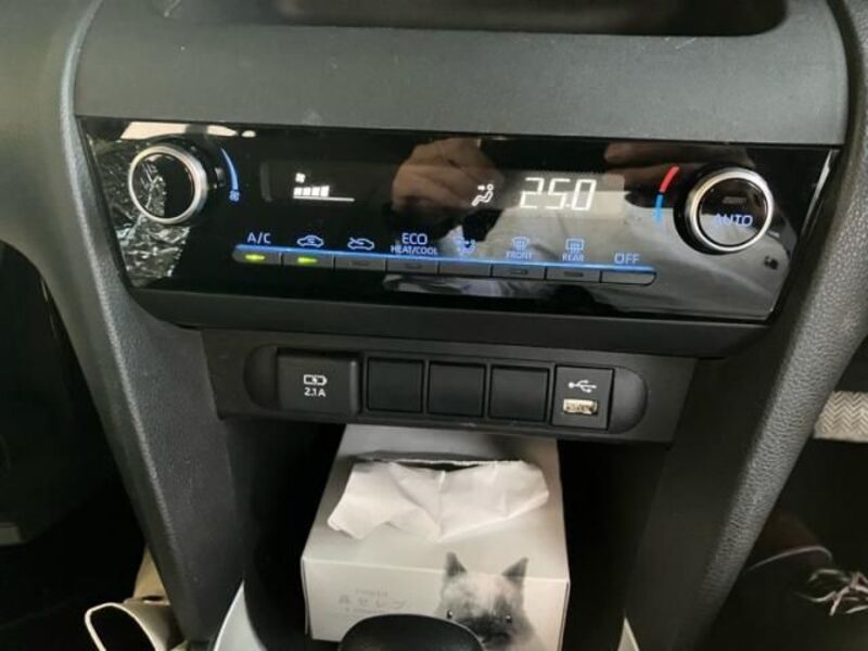YARIS CROSS