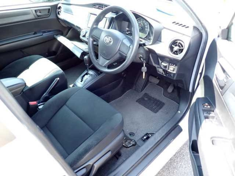 COROLLA AXIO