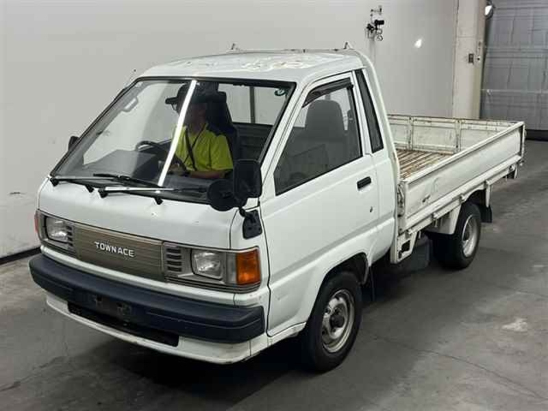 TOWNACE TRUCK